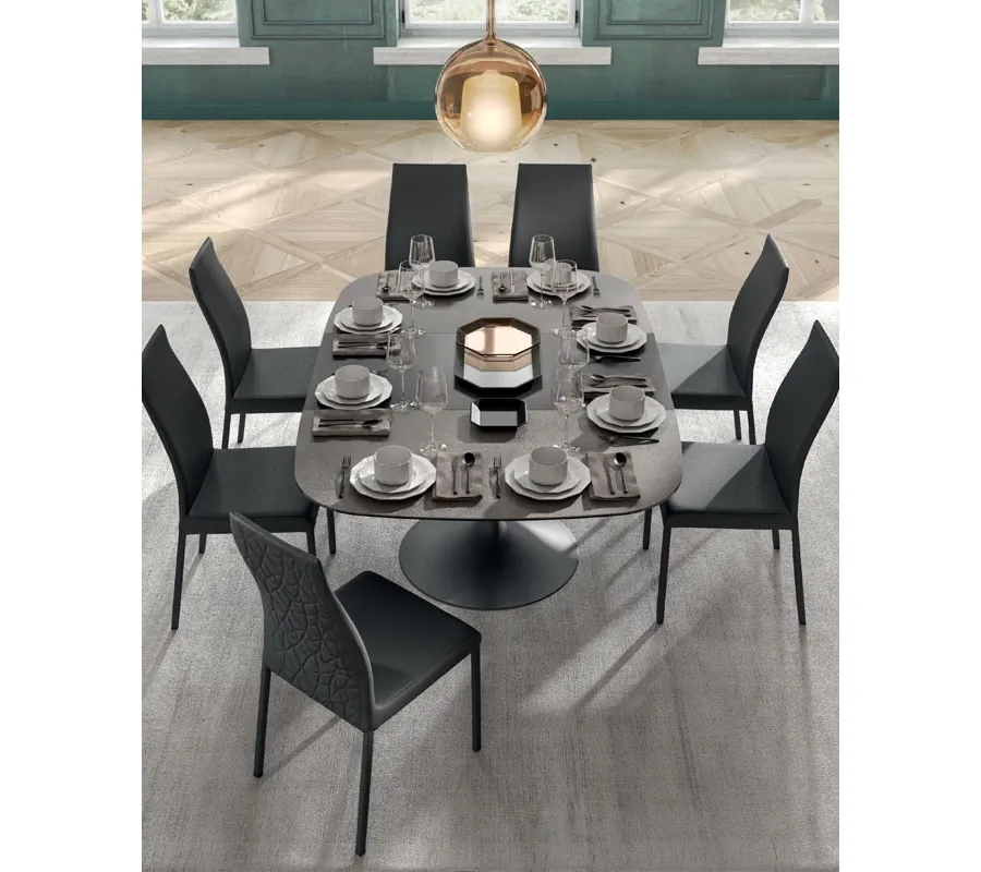 Laajennettava ruokapöytä