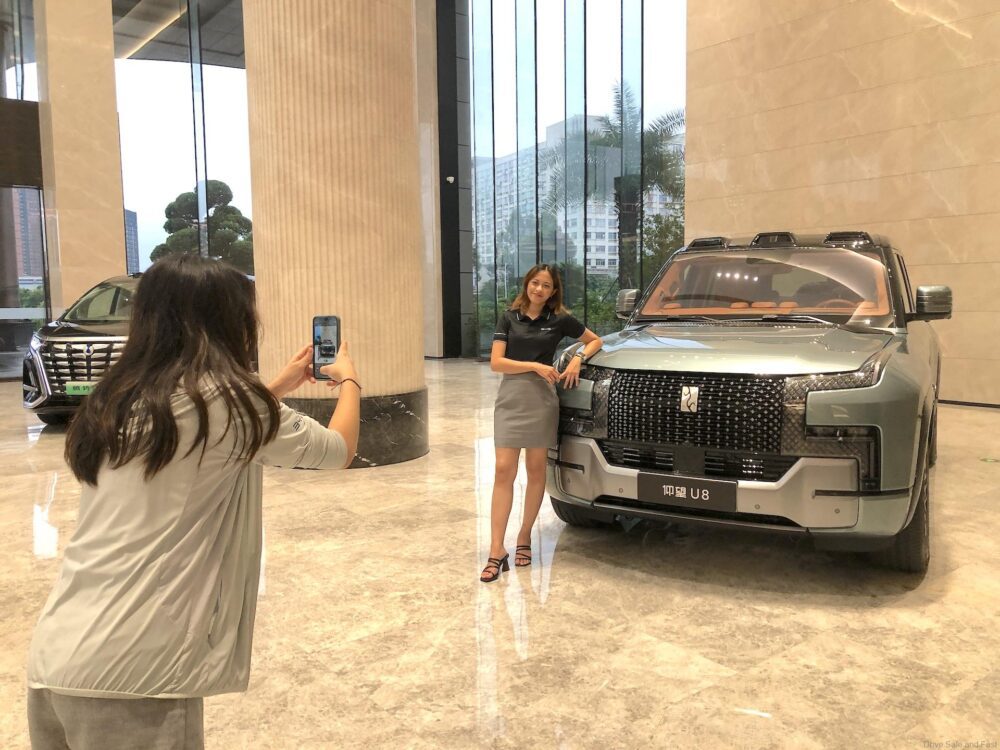 Kiinalainen luksusauto