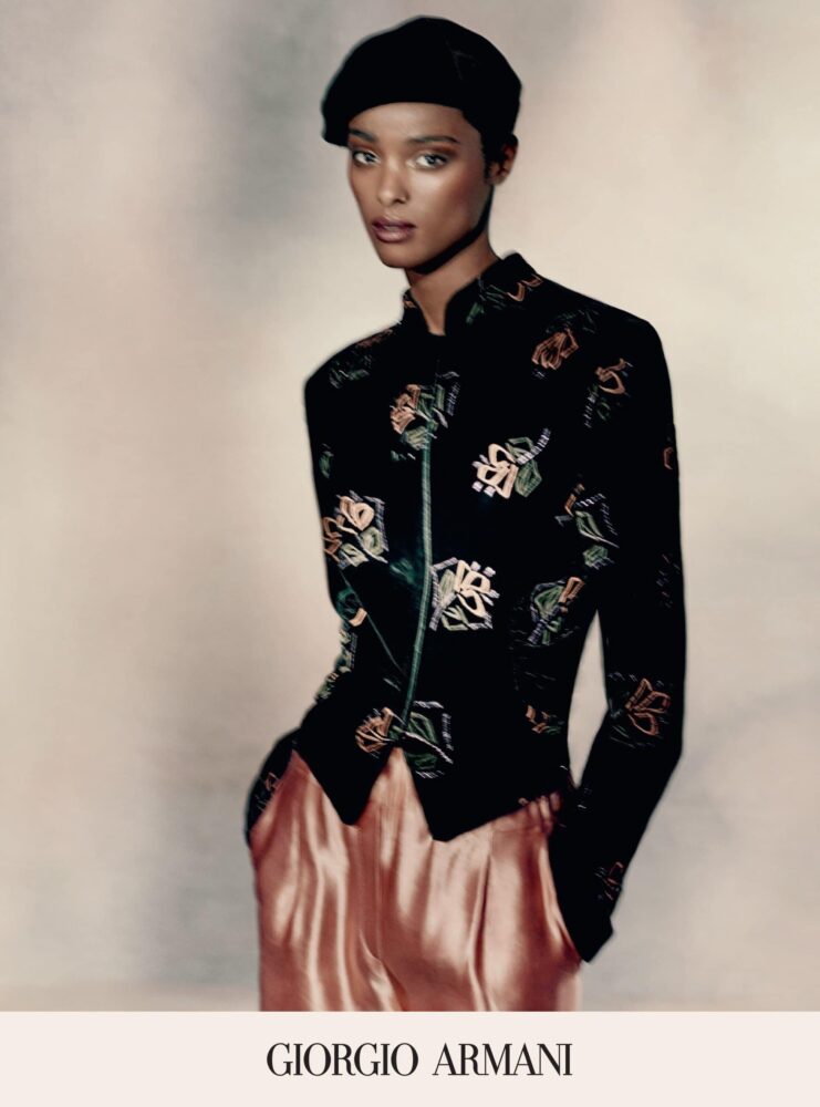 Armano Naisten Merkkitakit