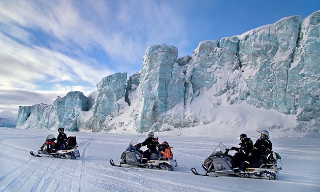 Moottorikelkka Hinta