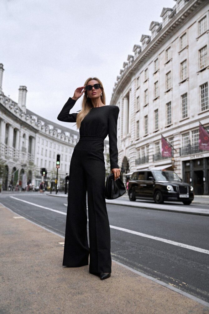 Tyylikäs naisten haalari