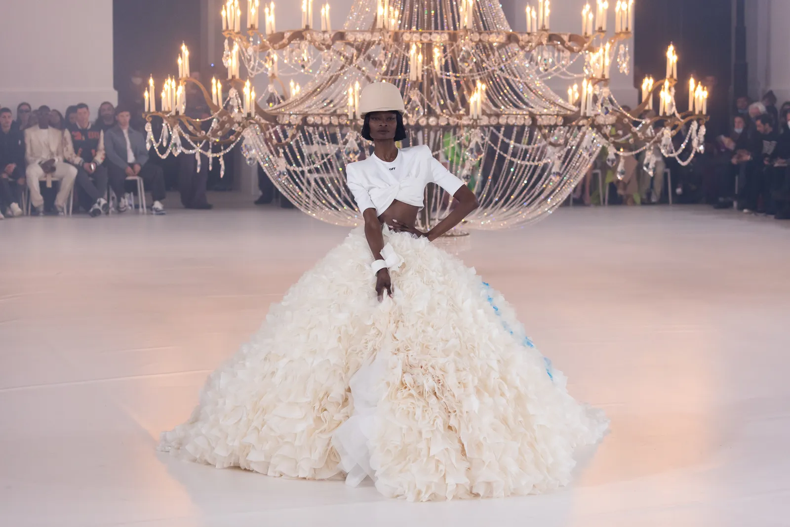 Off White -vaatemerkki Poikkeuksellinen visio