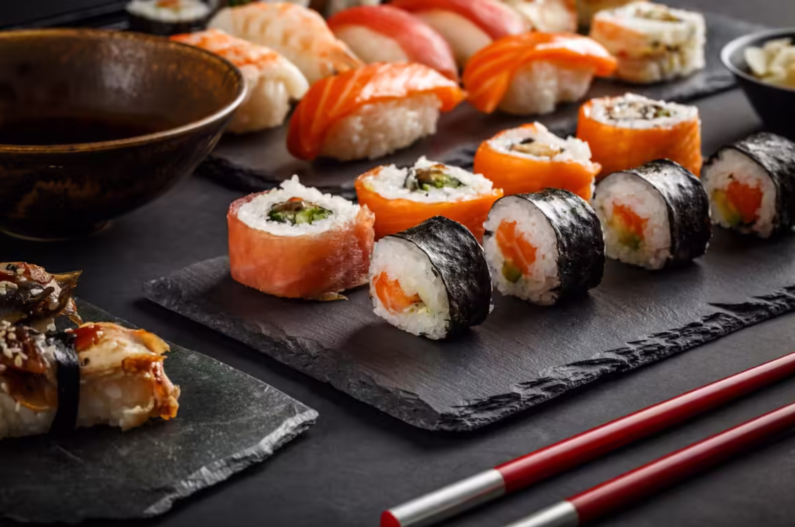 Tokion Parhaat Sushipaikat Top 5 Paikkaa, Jotka Sinun Täytyy Tietää
