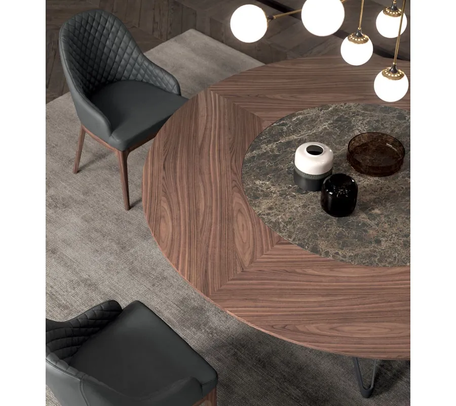 Eksklusiivinen Ruokapöytä