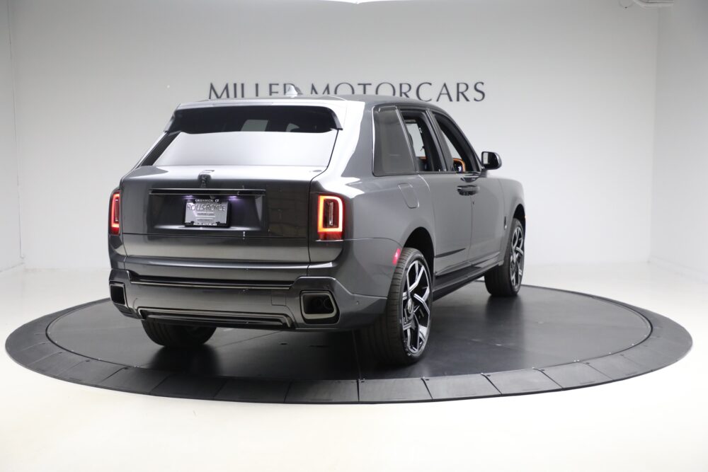 Rolls Royce Cullinan Black Badge 2026 Cena